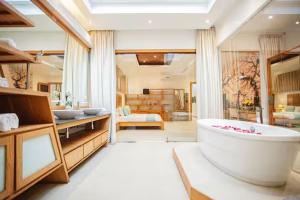 Seminyak Villa Anaka 3BR 10ppl Private Pool