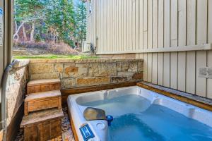 3BR Deer Valley Family Retreat - Hot Tub and Fireplace 7560 home