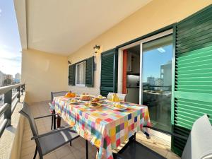 Armacao de Pera Central 2 by Homing