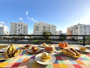 Armacao de Pera Central 2 by Homing