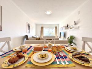 Armacao de Pera Central 2 by Homing