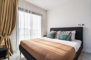 Casino & Mall Luxury Jacuzzi Penthouse Suite