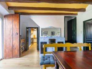 Mansion in St Martí with Vineyards & Garden