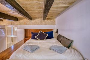 Luxury loft apartment with Maltese balcony LDEM2-1