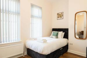 The Groves House- 4 En-Suite Beds, Close To Hospital & MCR Uni