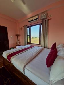 Hotel Tree Tops- A Serene Friendly Hotel in Sauraha