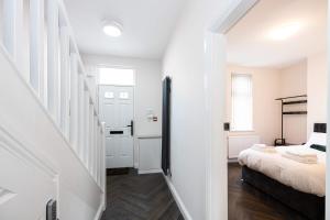 The Groves Room 4- Close to MRI, City Centre & Uni