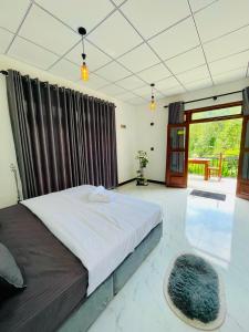 New Arch Heaven Ella