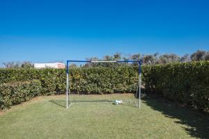 Villa Eufriama - Pool, Garden and Sports Area