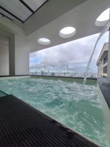 Miraculus Penthouse With Private Jacuzzi