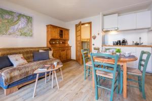 Near the slopes of Chamonix-Mont-Blanc - Balcony