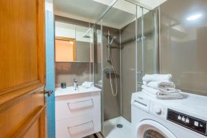 Near the slopes of Chamonix-Mont-Blanc - Balcony