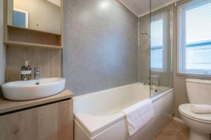 HotTub Bower lodge 72
