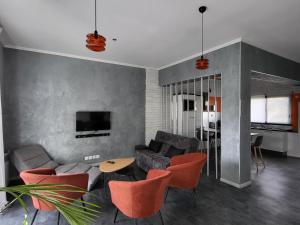 EMLAVIE - Maison familiale OU Loft SPA - à 3km Futuroscope