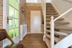 The Green Oasis charming family villa with garden and private parking