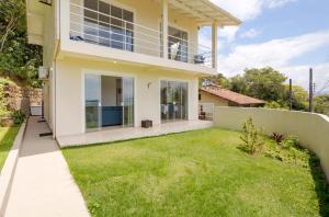 Casa Sambaqui Amplitude Charm and 100m from the Sea