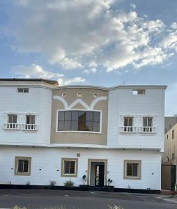 شقة غرفتين وصالة