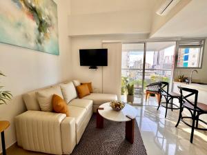 Stunning Bocagrande Beach Apartment