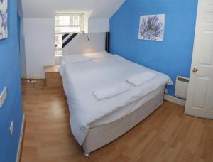 2 Bedroom Apartment in Newtown