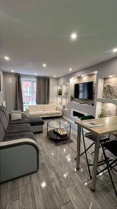 Temple Bar 3BR Prime Location