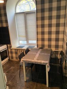 Апартаменти 1-кімнатні в центрі, метро Майдан Незалежності