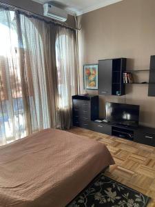 Апартаменти 1-кімнатні в центрі, метро Майдан Незалежності