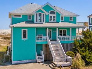 Blue Moon - LUX Oceanfront Pool Hot Tub Theater