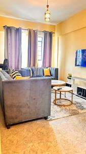 Elegant 2 Bedroom B & B Makasembo