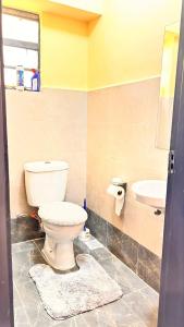 Elegant 2 Bedroom B & B Makasembo