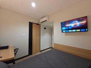 Hello Inn permata hijau