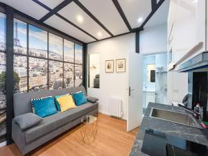 114 - Urban Saint Denis Couture