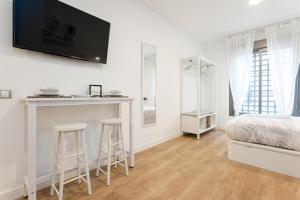 H2M Dos Aceras Loft ground floor, air conditioning, wifi