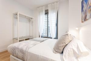 H2M Dos Aceras Loft ground floor, air conditioning, wifi