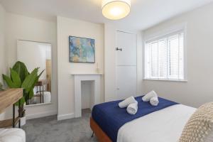The Bath Road Hideaway - A First Floor One Bed Apartment