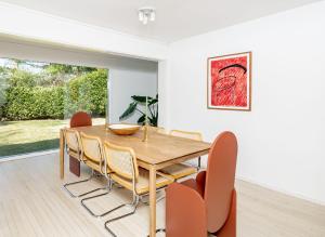 Cowhill Cottage by Rove Home with Pool & Lounge