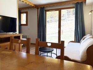 Appartement spacieux pour 6 avec piscine et sauna aux Orres - FR-1-322-648