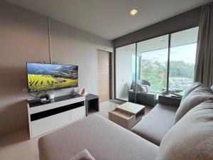 2BR Apartment Pool Gym 1km to Karon Beach