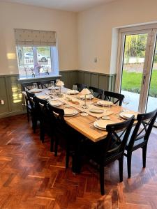 The Kent Cottage - luxury house with hot tub