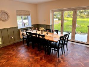 The Kent Cottage - luxury house with hot tub