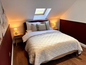 The Kent Cottage - luxury house with hot tub