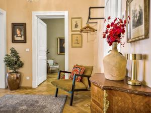 Charming apartment 2 bedrooms Odboru 5