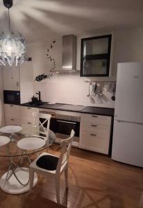 Modern Stylish Apartment near Beach