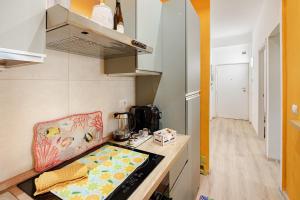 Claudias Home Minimal Design 500m from the Center