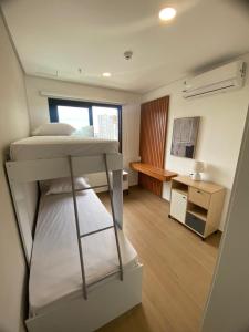 2 BR apt 2 min from Shopping del Sol & La Galería