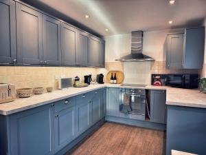 Warren Cottage with stunning views over Burgh Island and The Pilchard Inn