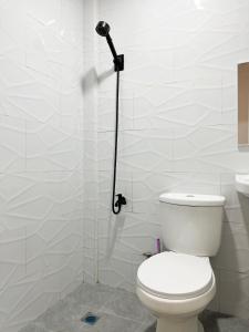 Up to 40 pax near Clark Speedway & Clark Airport