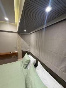 Bandras Prime Studio