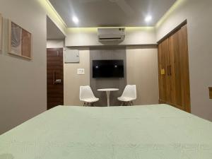 Bandras Prime Studio