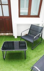 Cosy 50m2 moderne avec terrasse, spa et sauna communs, à 2 pas de la Place Dalton