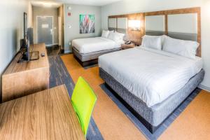 Double Room with Two Double Beds - Hearing Accessible  room in Holiday Inn Express & Suites Cleveland/Westlake an IHG Hotel
